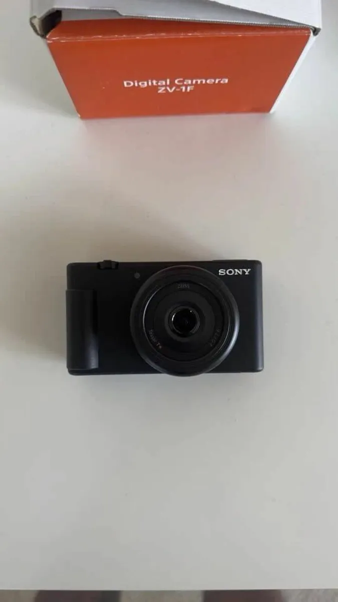 Sony ZV-1F 20.1MP Compact Digital Camera - Image 3