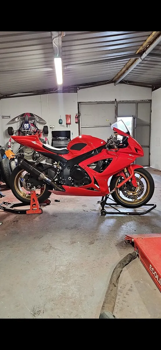 Gsxr trackbike - Image 3