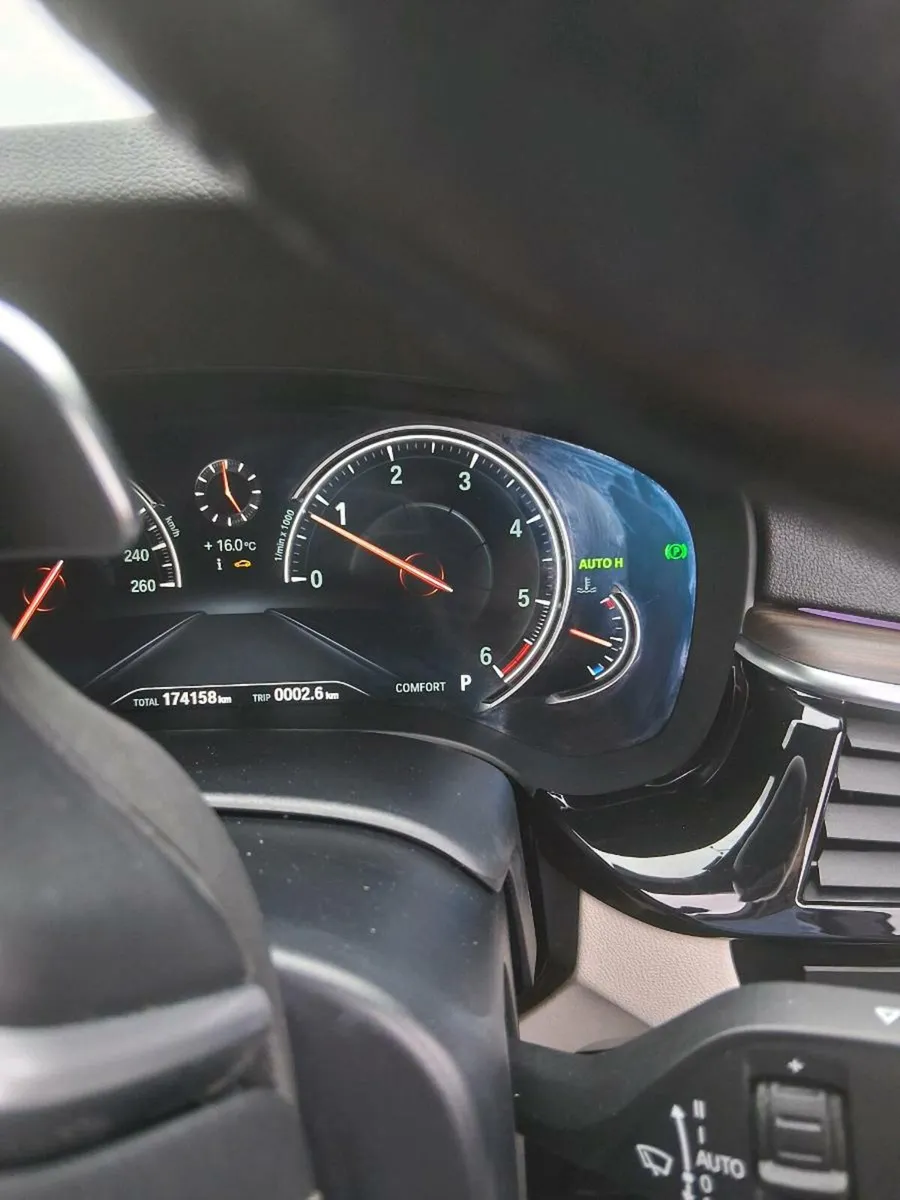 BMW 5 series - Image 4