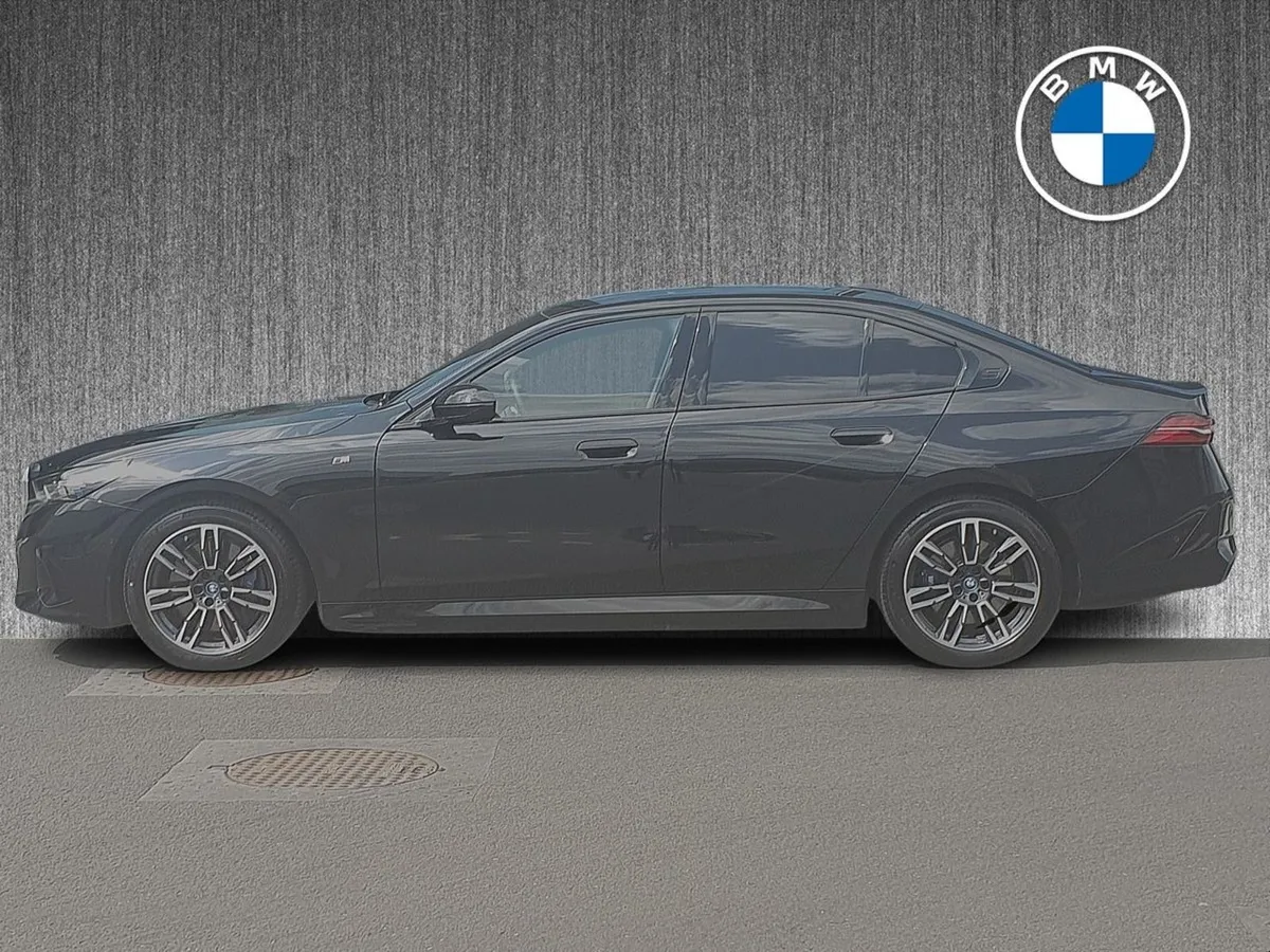 BMW i5 Edrive40 M Sport Saloon - Image 4