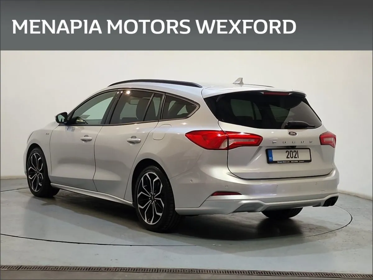 Ford Focus 1.0l Ecoboost 125PS St-line Auto Estate - Image 4