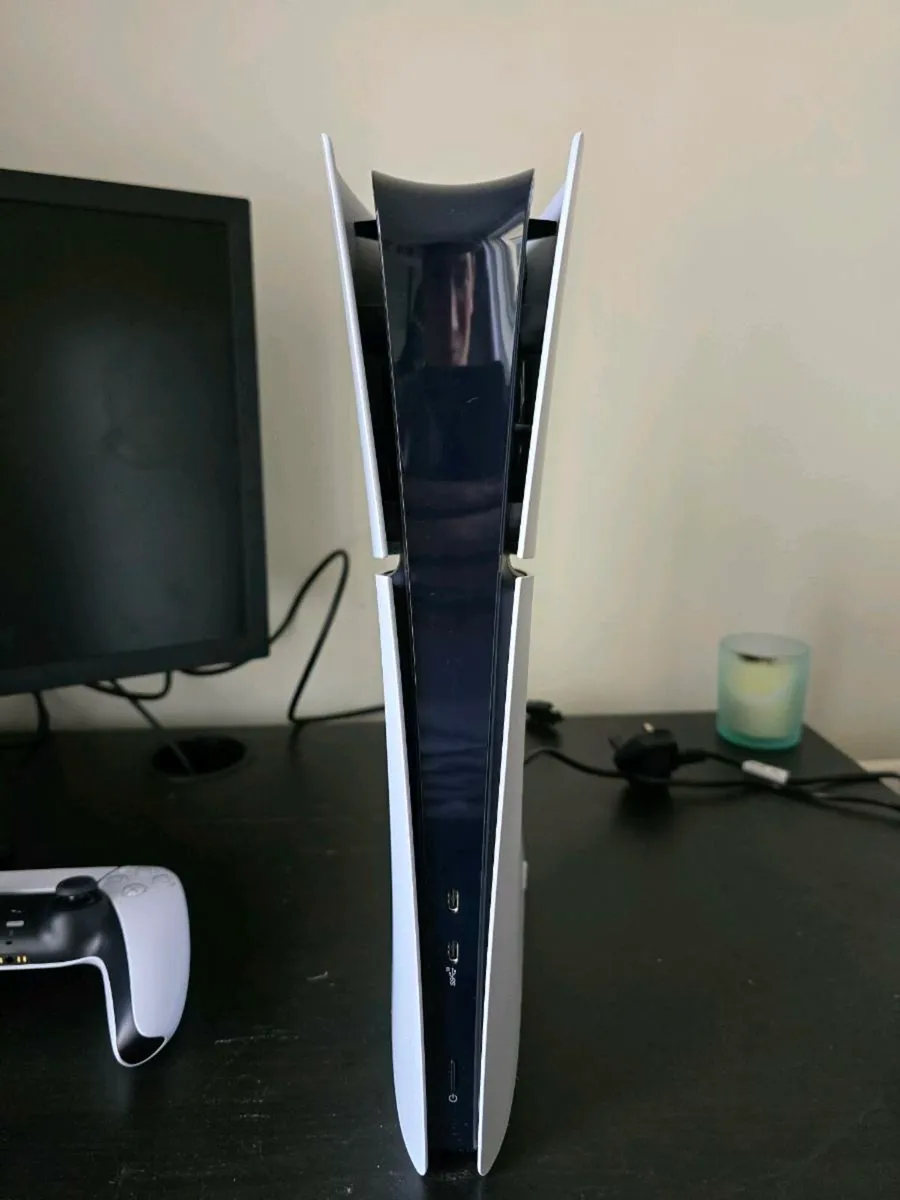 PS5 Digital Edition 1TB - Image 3