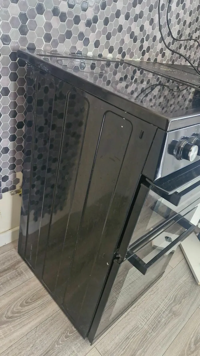 Cooker - Image 1