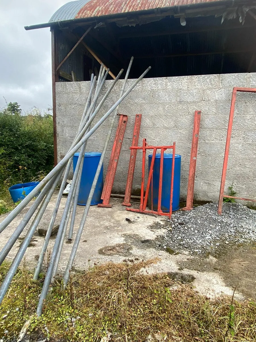 Galvanised Piping & Cattle Crush - Image 1