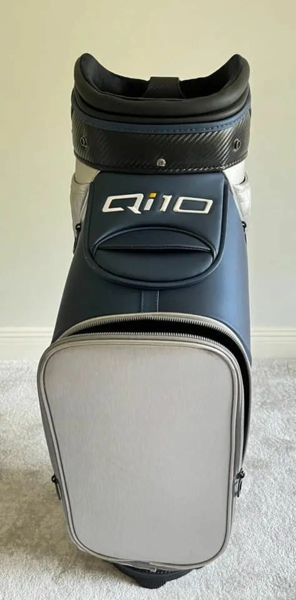 TaylorMade Qi10 Tour Staff Bag - Image 2