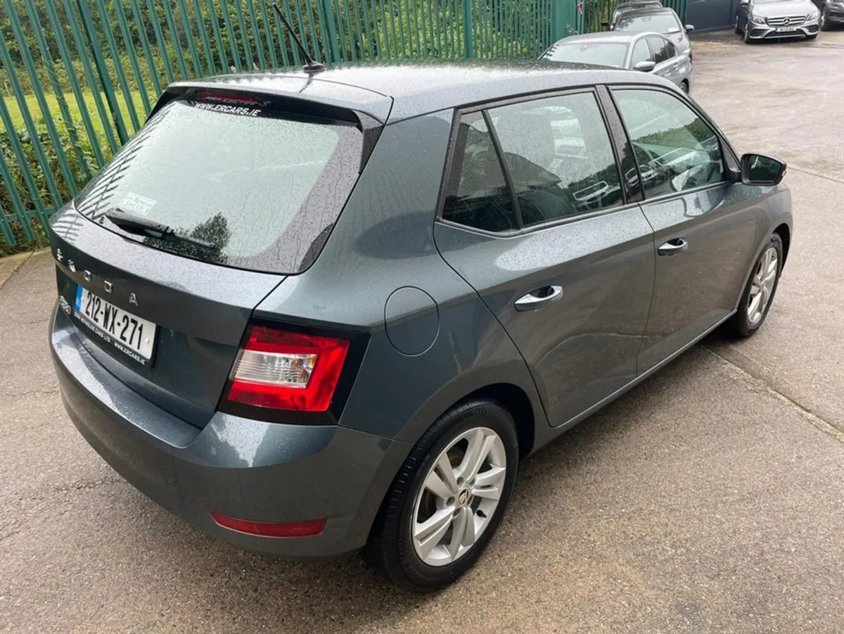 Skoda Fabia Ambition 1.0 MPI 60hp 5DR - Image 4