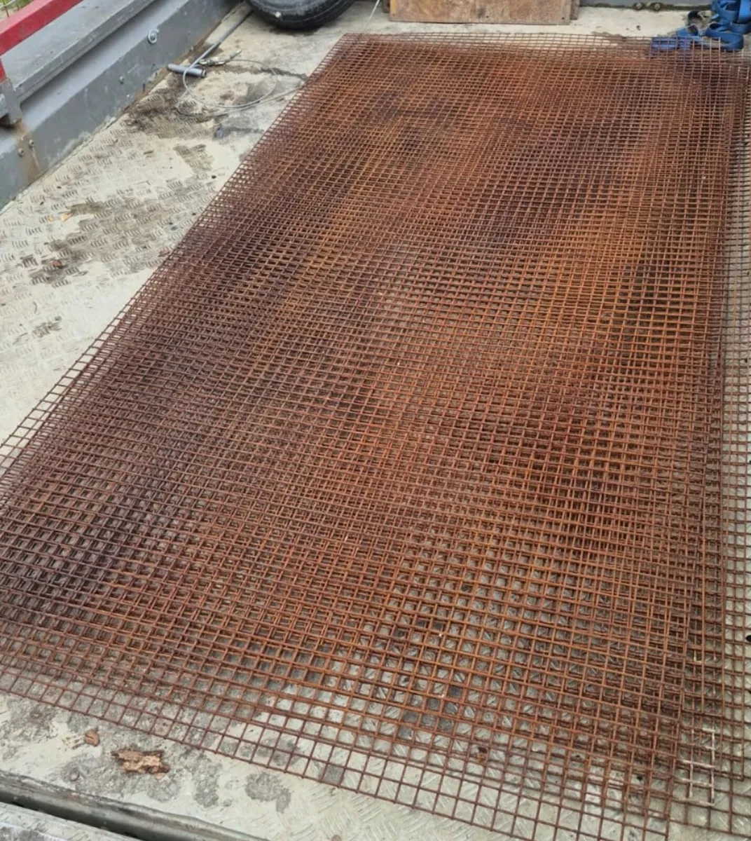 6 no. Sheets of 20mm* 20mm mesh sheets. - Image 2
