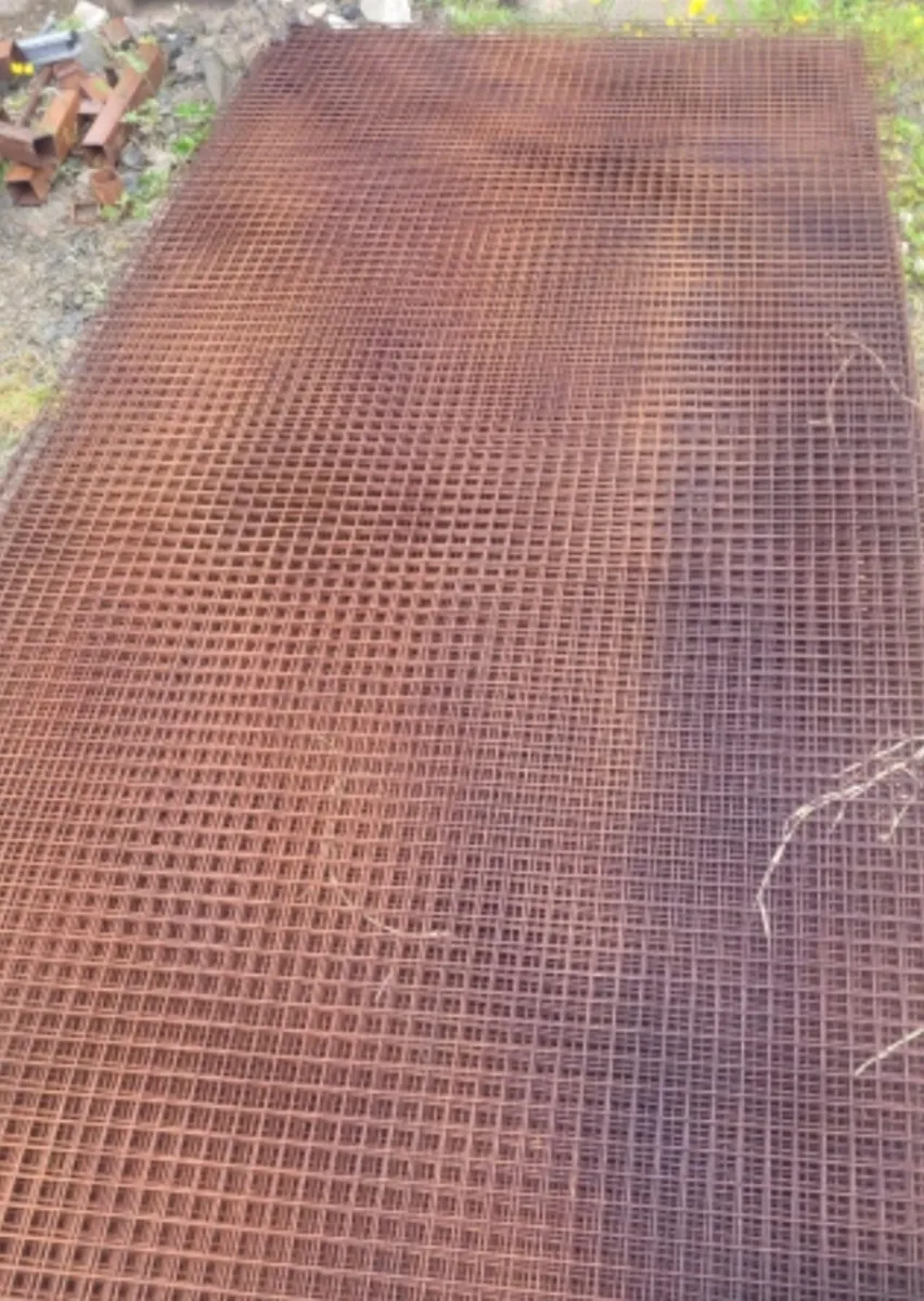 6 no. Sheets of 20mm* 20mm mesh sheets. - Image 3