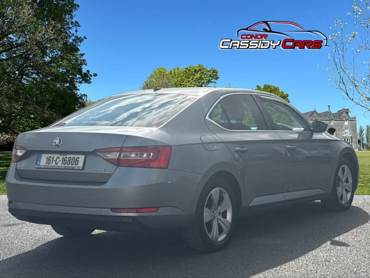 Skoda Superb 2.0 TDI SE Business 150PS 5DR - Image 3