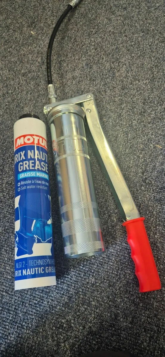 Outboard engines grease €11 tube - Image 1