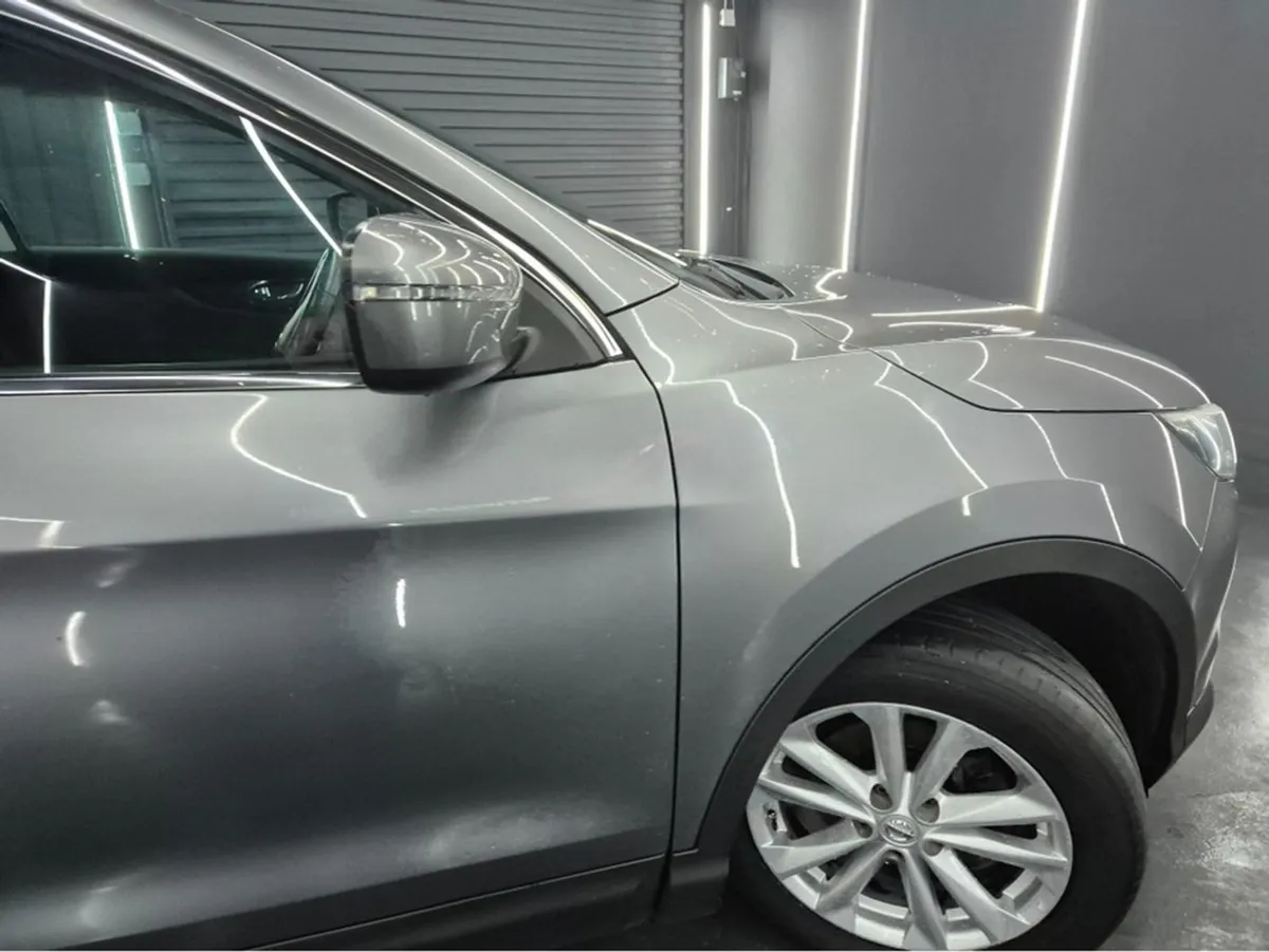 Nissan QASHQAI 1.2 Dig-t Acenta Smart Vision 115 - Image 2