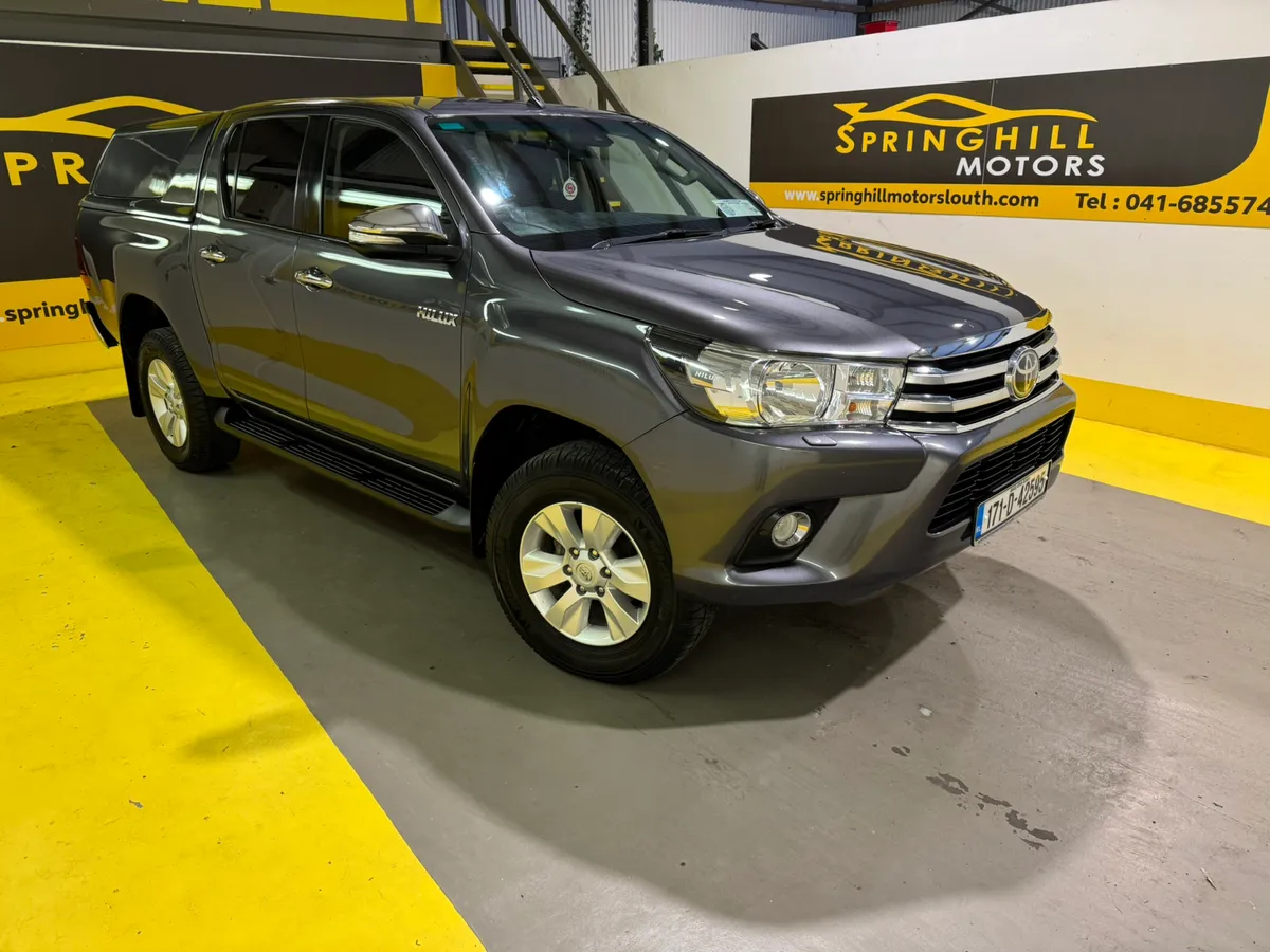 2017 Toyota Hilux 2.4 D-4D Double Cab Auto NO VAT - Image 2