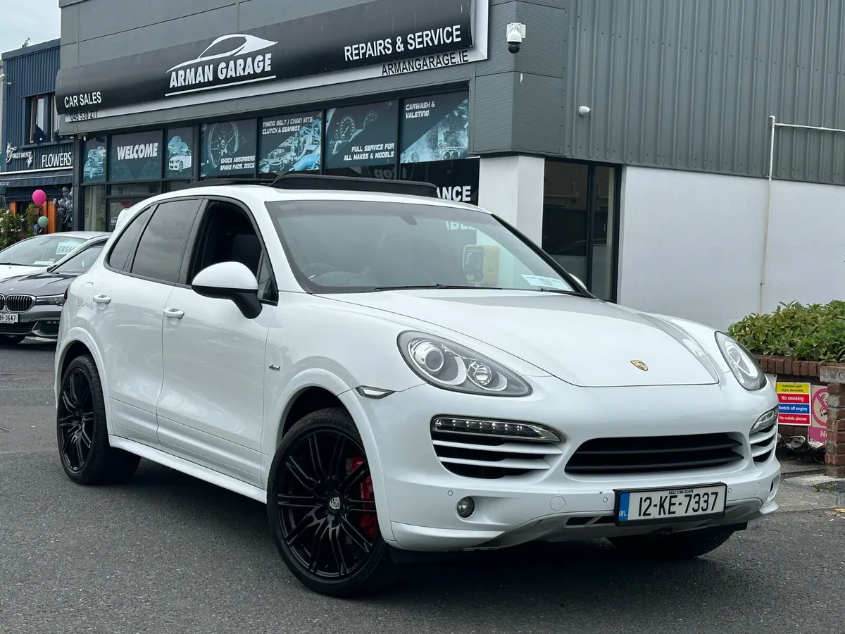 Porsche Cayenne 3.0 Diesel - Image 1