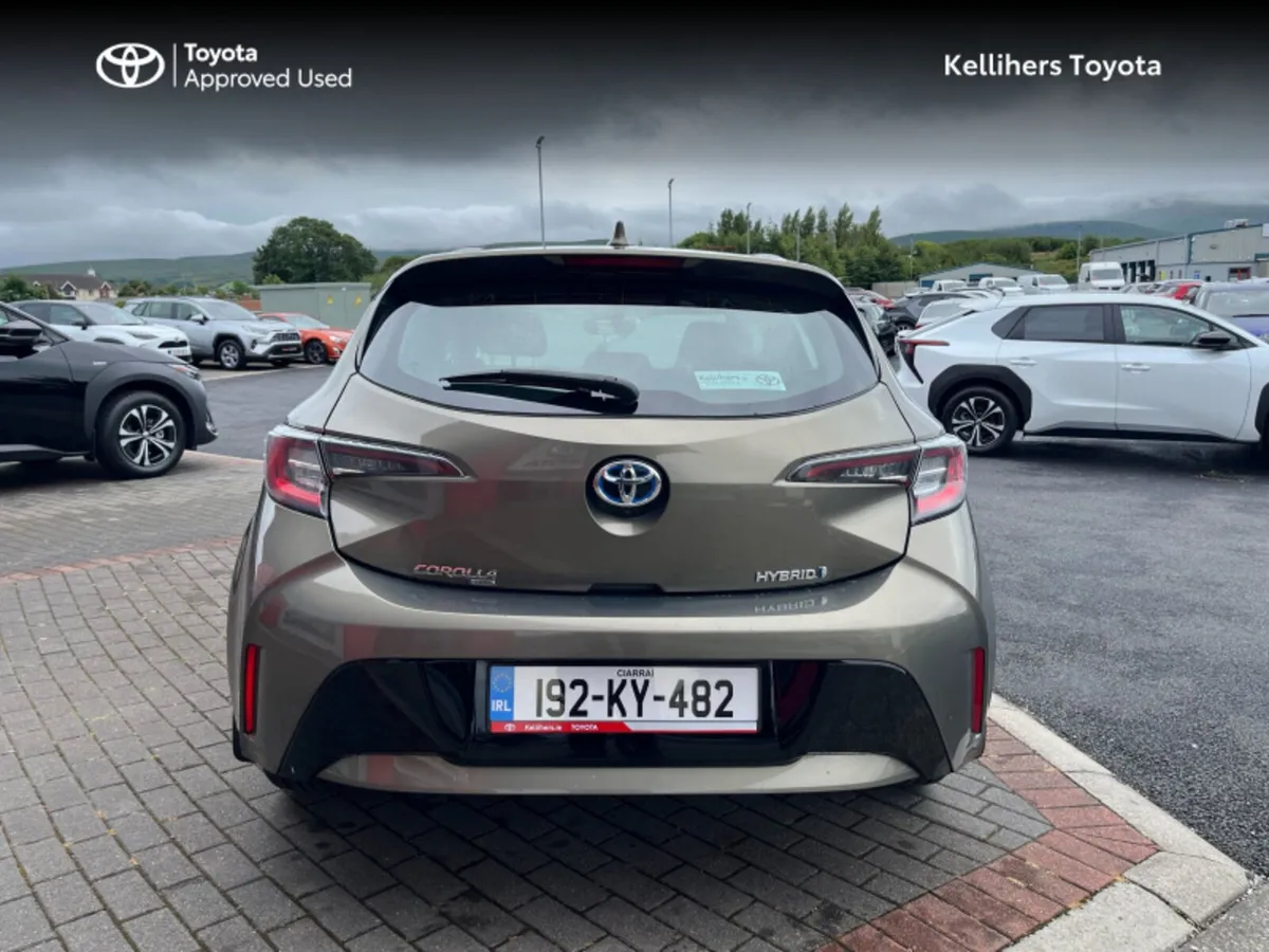 Toyota Corolla COROLLA HYBRID LUNA H/B - Image 4