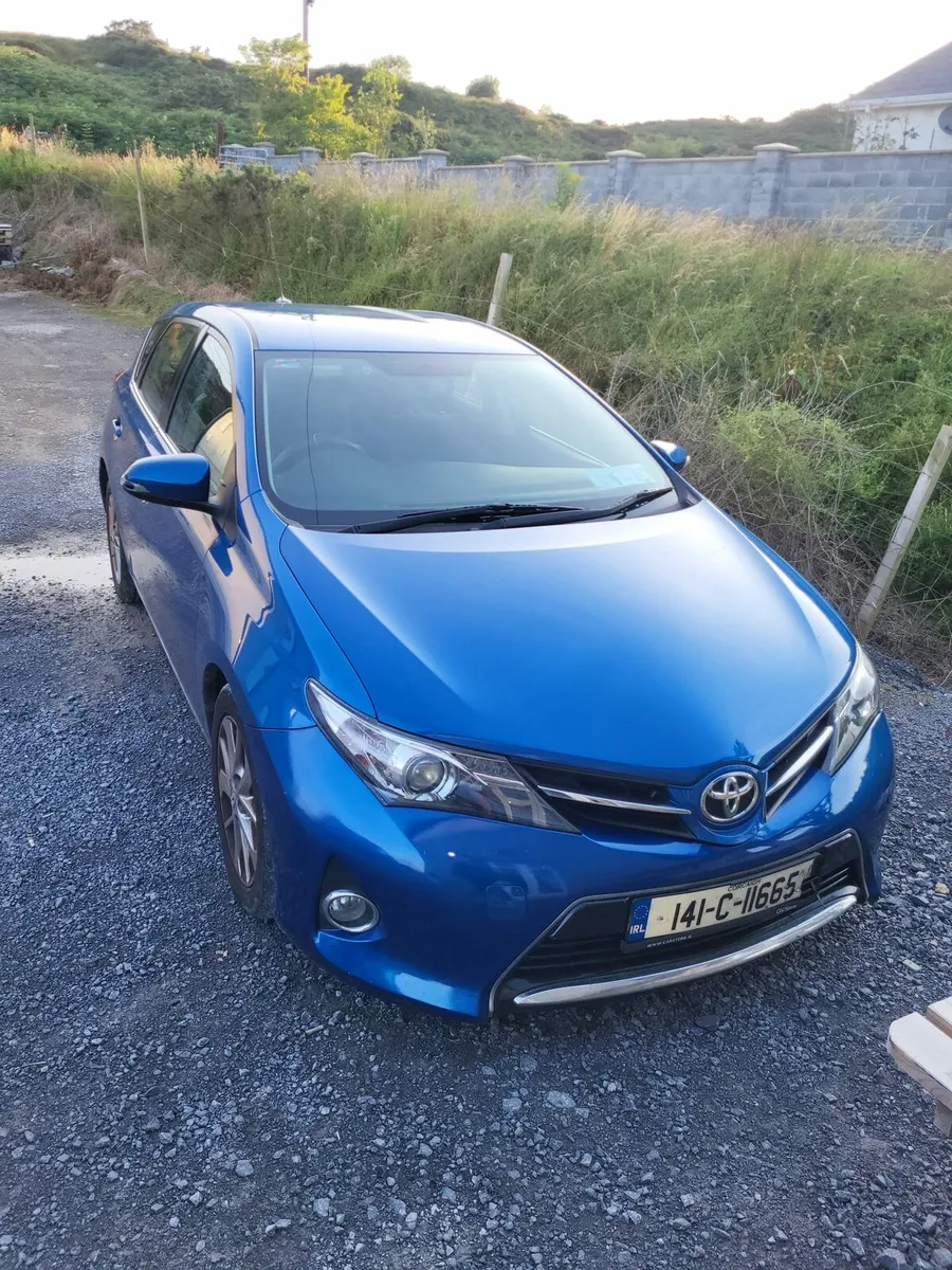 Car - Image 1
