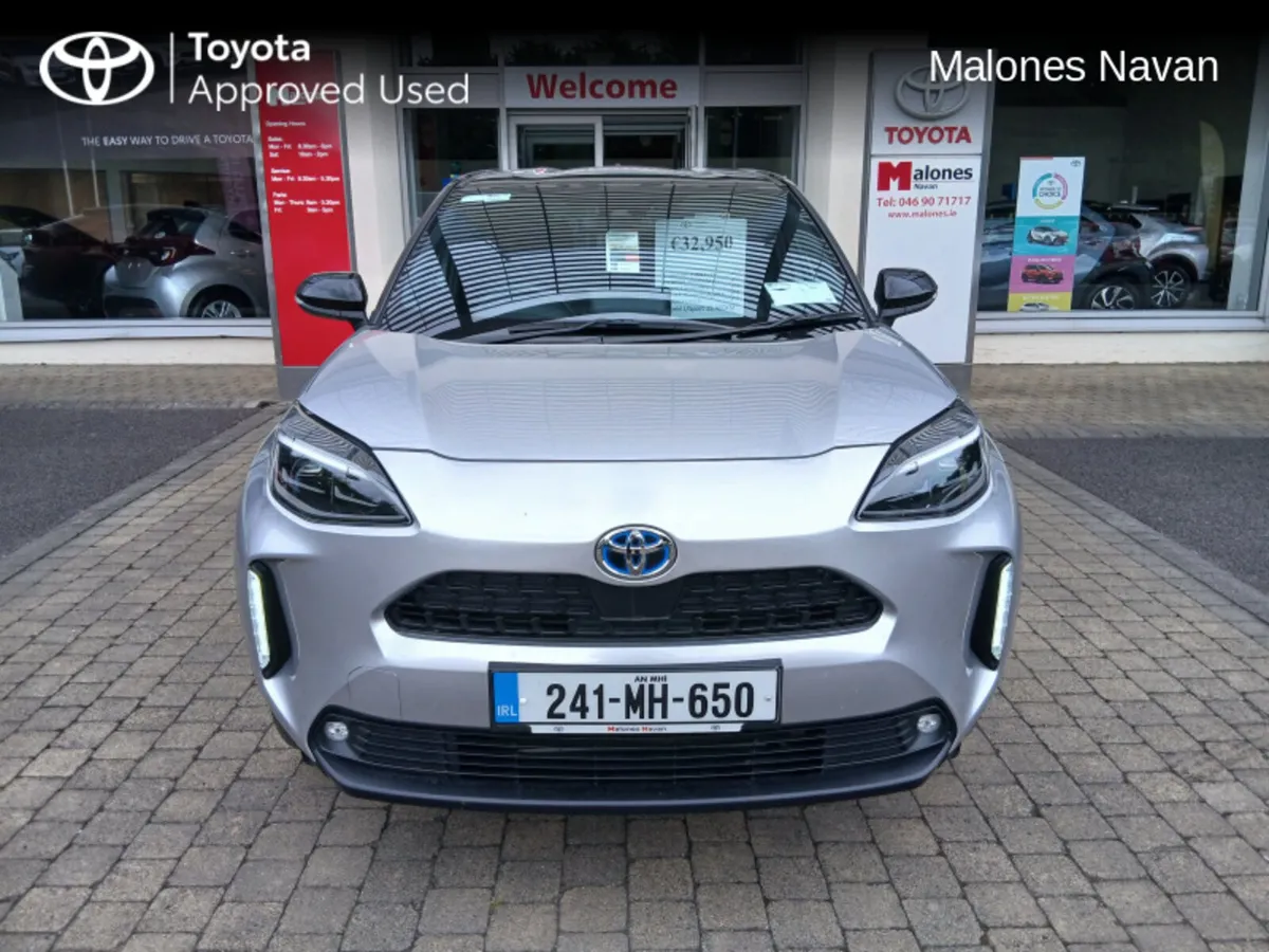 Toyota Yaris CROSS LUNA SPORT 4DR AUTO - Image 2