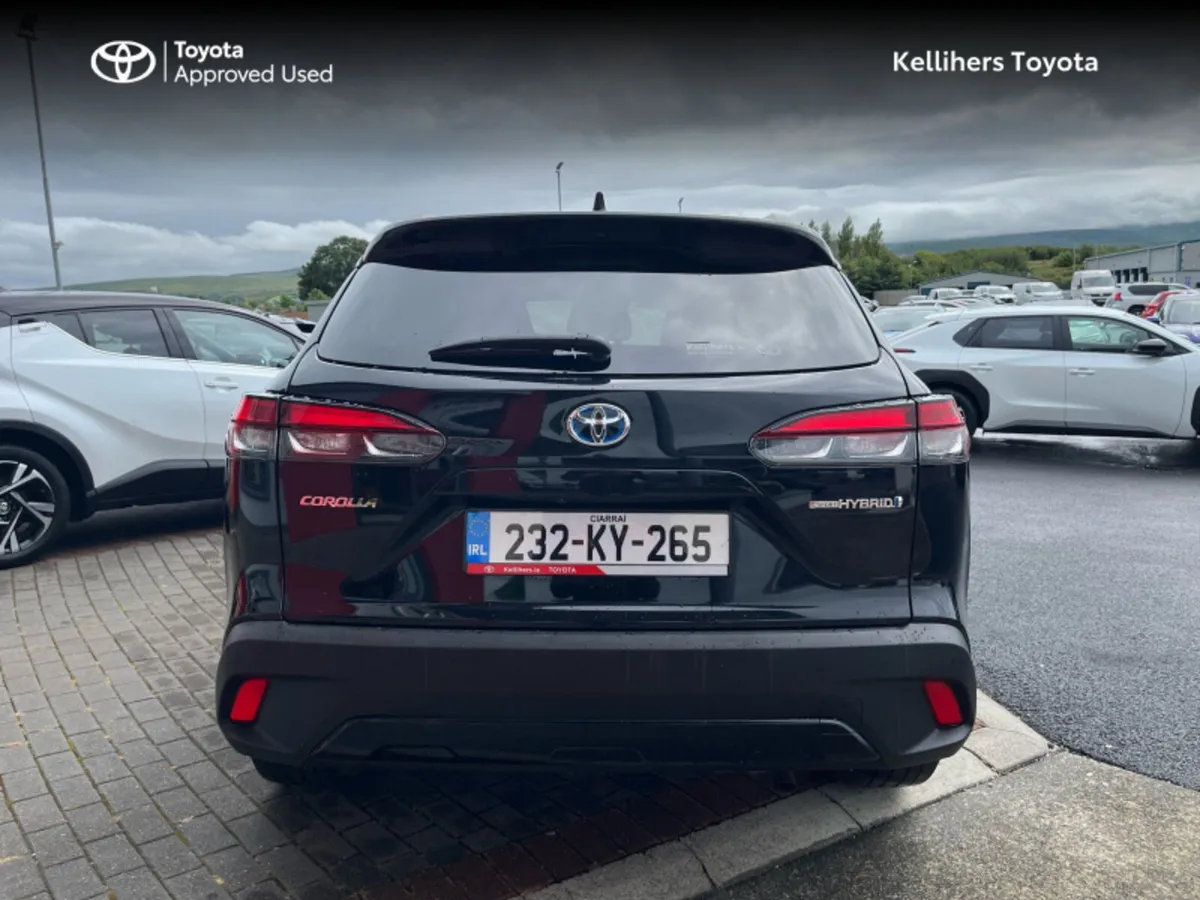 Toyota Corolla Cross Hybrid Sport - Image 4