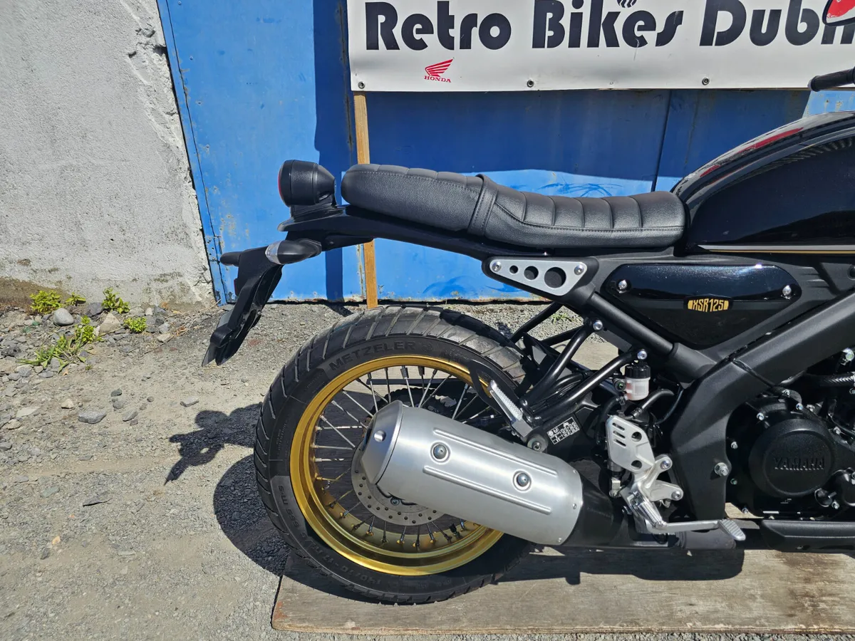 2023 Yamaha XSR125 Legacy Edition - Image 4