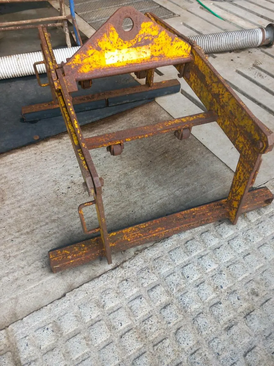 Block Grab - Image 2