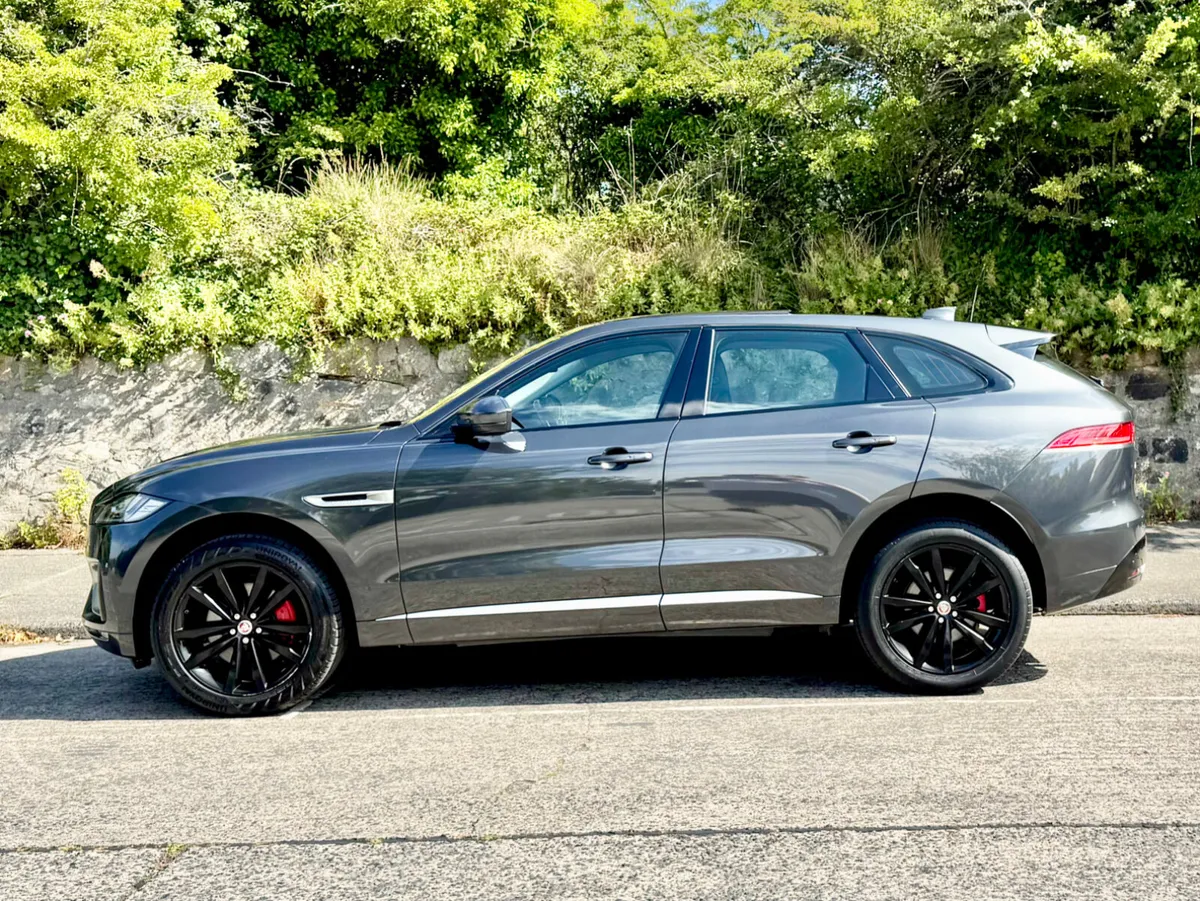 Jaguar F-Pace 2016!! R - DESIGN!! PANROOF!! - Image 3