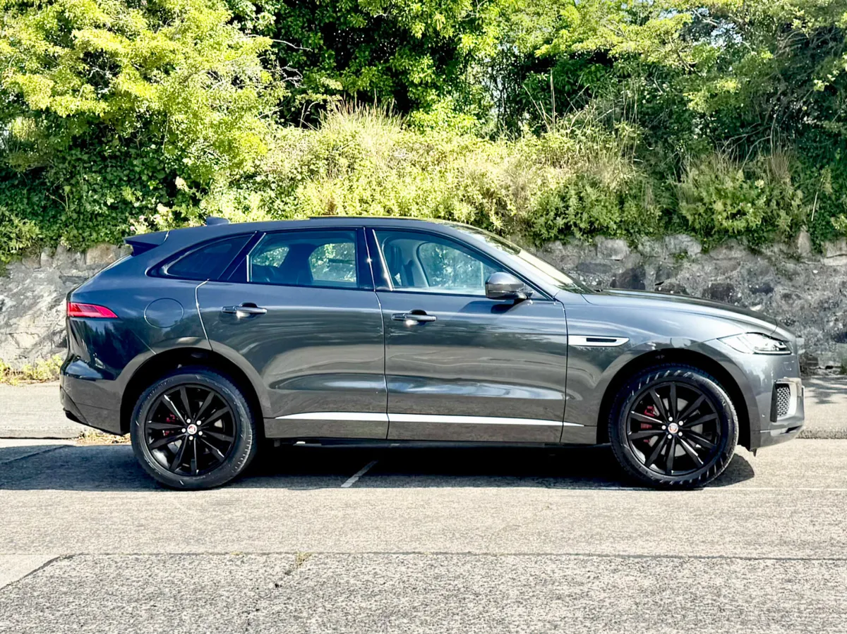 Jaguar F-Pace 2016!! R - DESIGN!! PANROOF!! - Image 4
