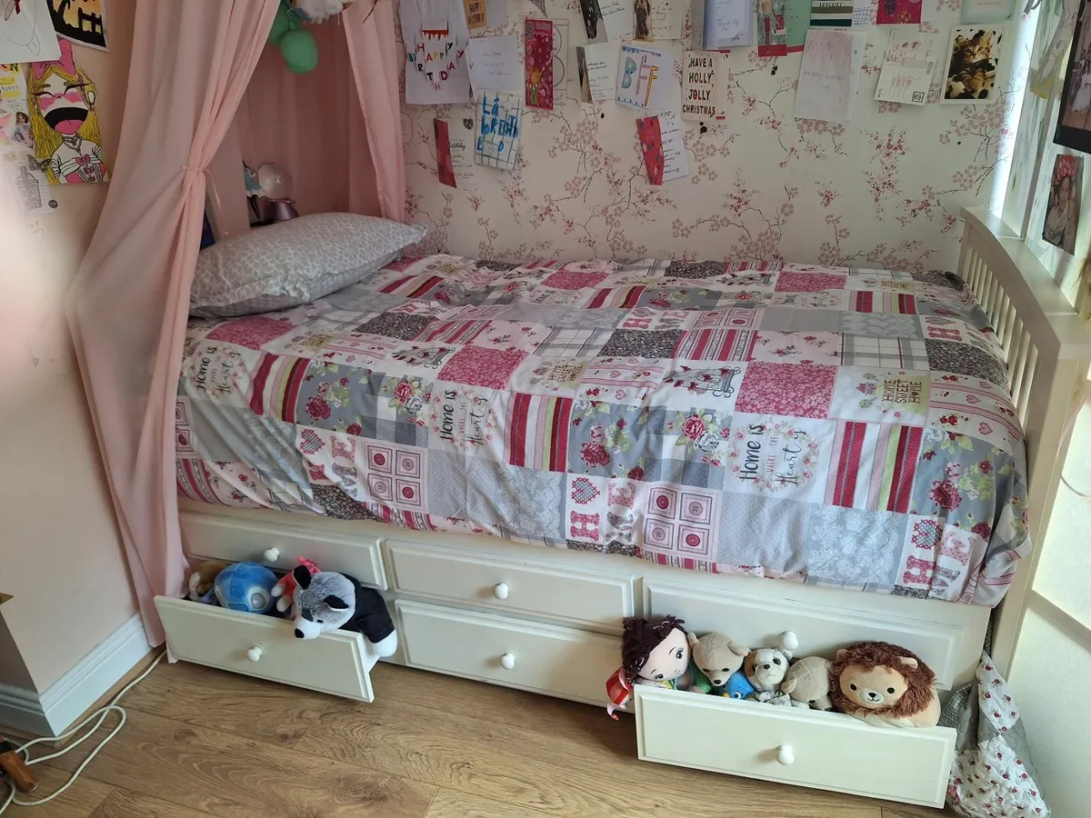 Trundle Bed - Image 1