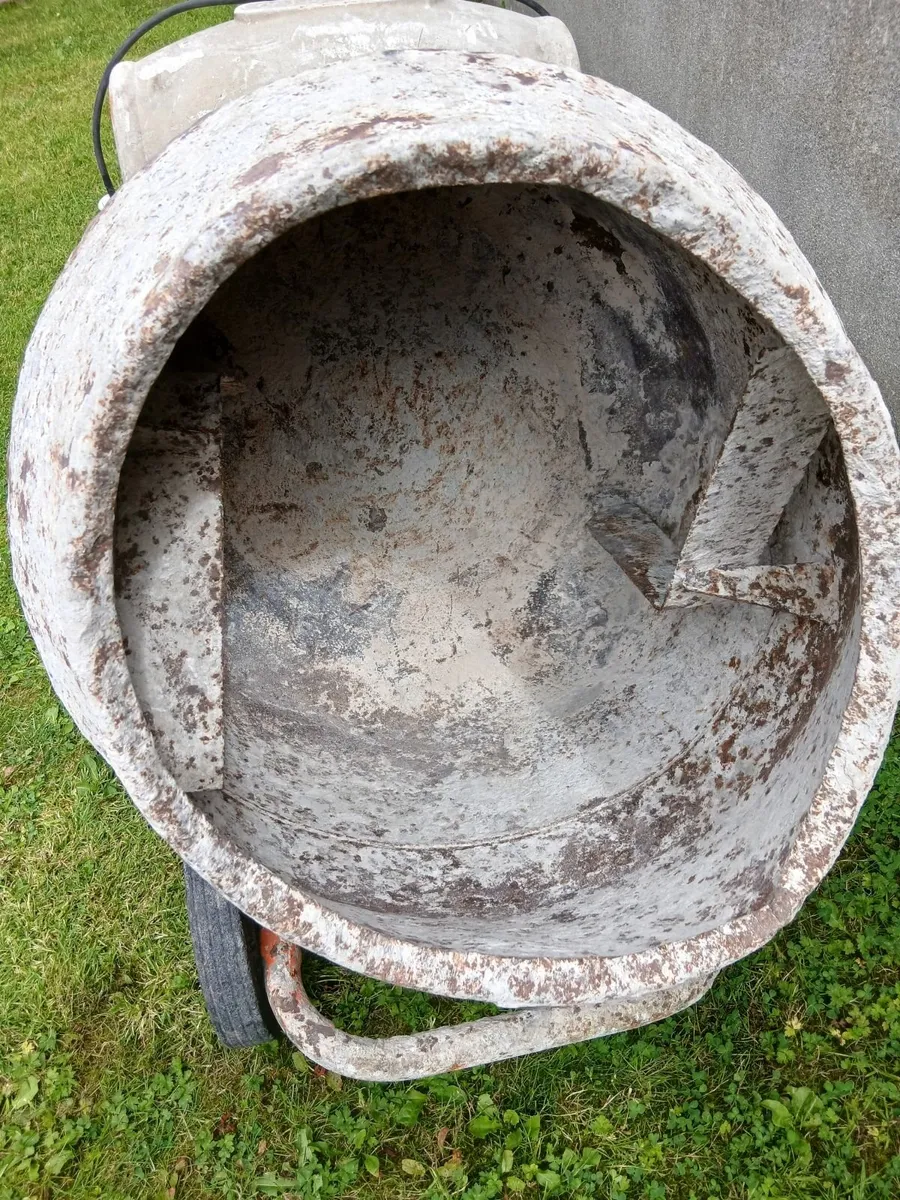 Cement Mixer - Image 2