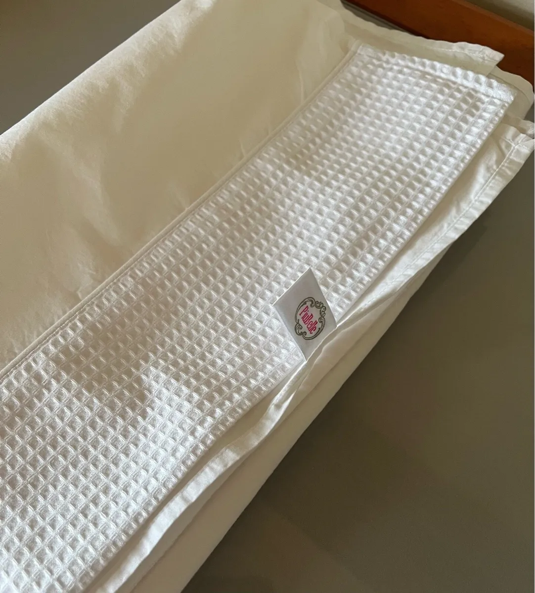 Piubelle Cot bed over sheet - Image 2