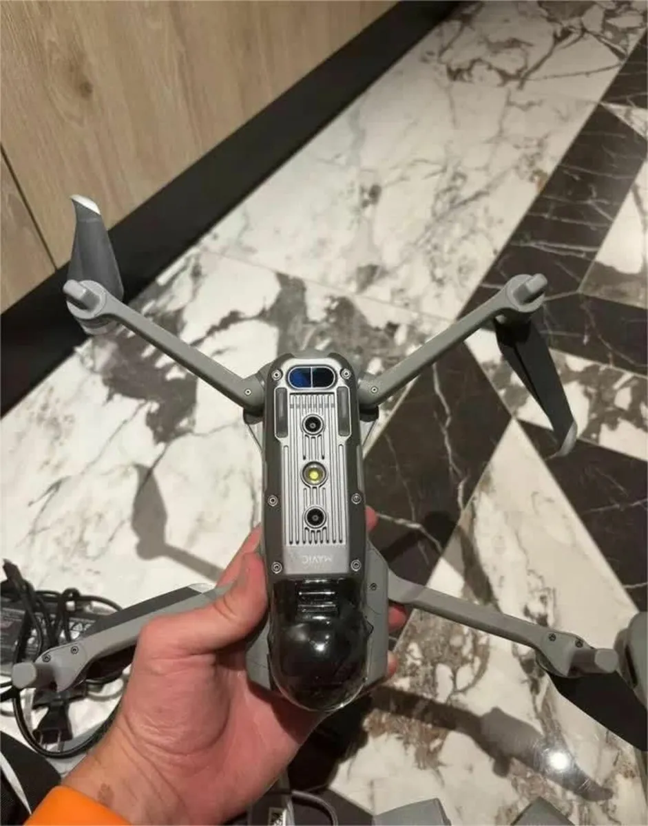 DJI Mavic Air 2 Fly More Combo - Image 2