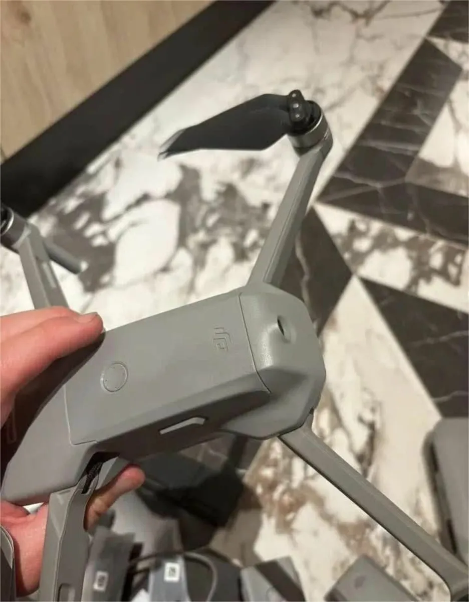 DJI Mavic Air 2 Fly More Combo - Image 4