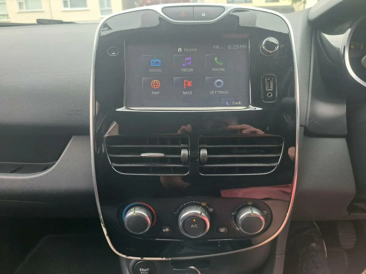 2016 Renault Clio Dyn 1.2 One Owner - Image 3