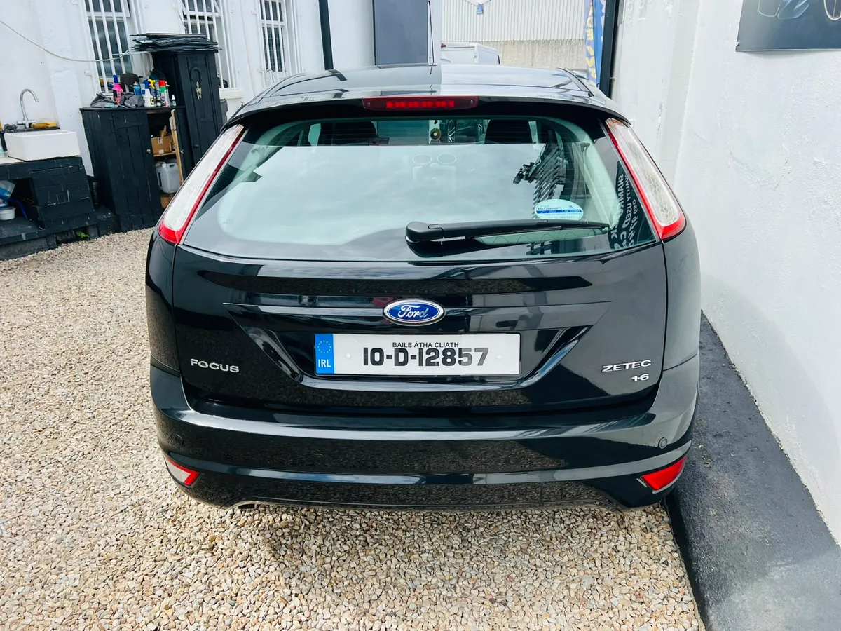 2010 Ford Focus 1.6 Zetec **Low miles** - Image 4