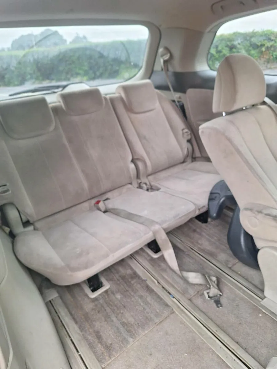 Toyota Estima 2.4 hybrid - Image 3