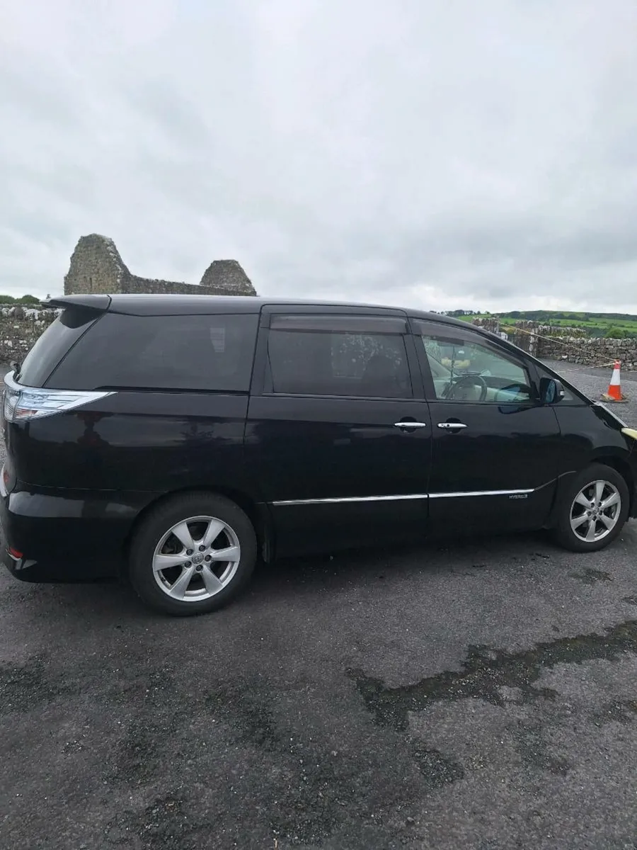 Toyota Estima 2.4 hybrid - Image 1