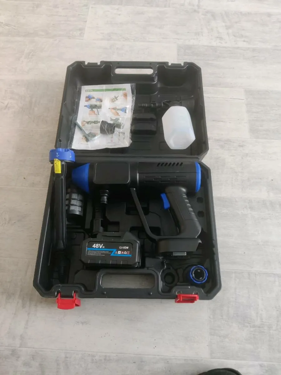 Power washer - Image 1