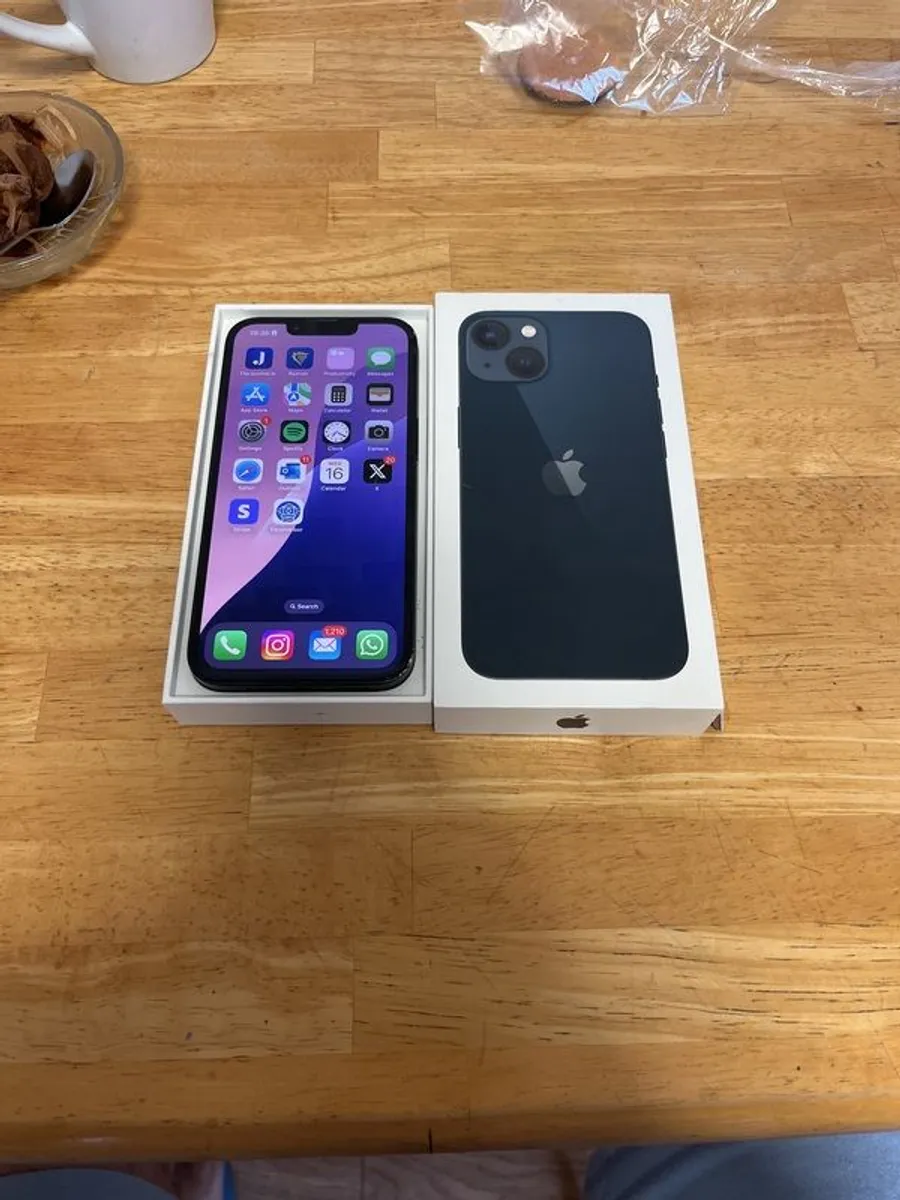 I Phone 13 128 GB - Image 3
