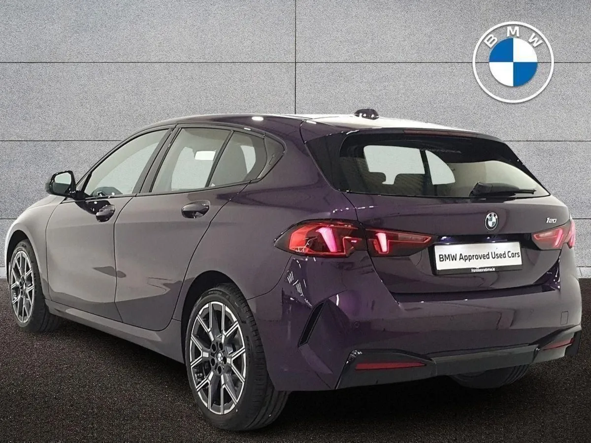 BMW 1 Series 120 Sport - Image 3