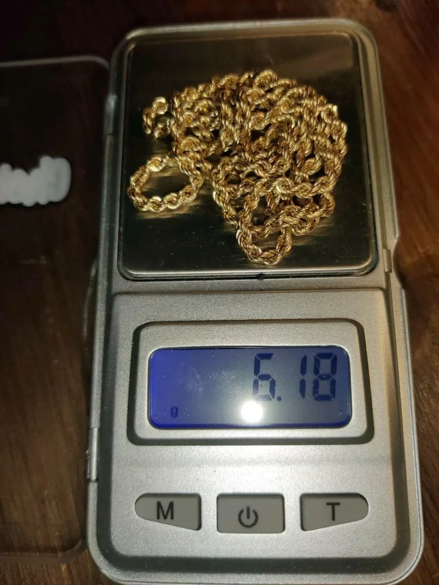 HEAVY ROPE LINK, 22"Long 9CT Gold 6.18 Gram Chain - Image 3