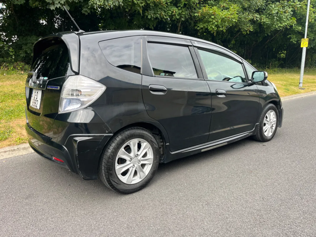 Honda Fit 2012 AUTOMATIC (NCT 05/26. TAX 05/26) - Image 2