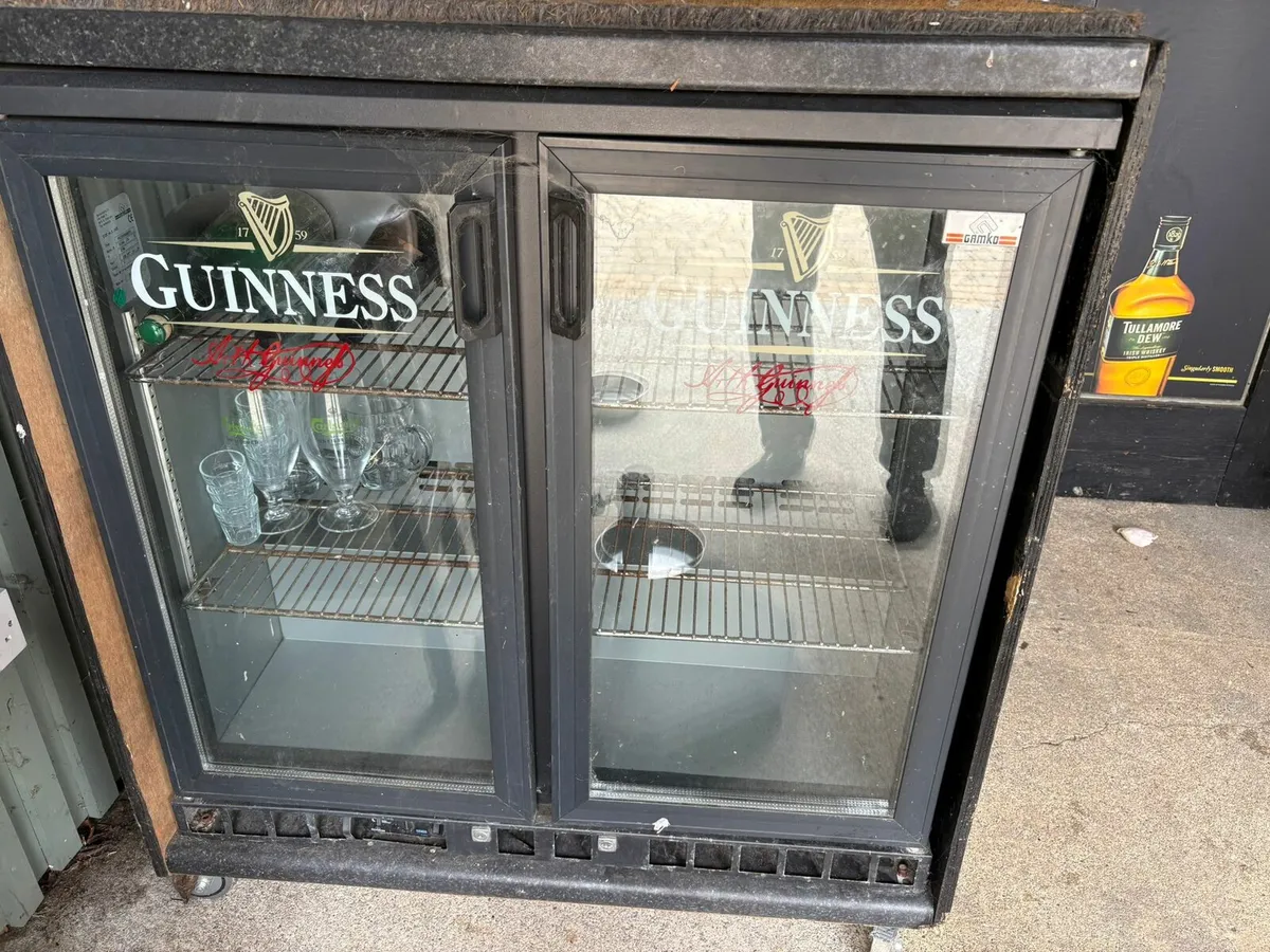 Bar fridge