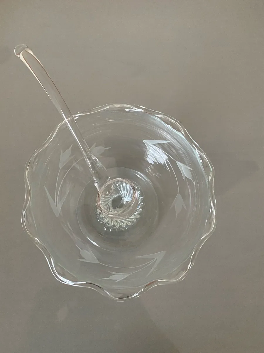 Glass Bowl with ladle - Image 3