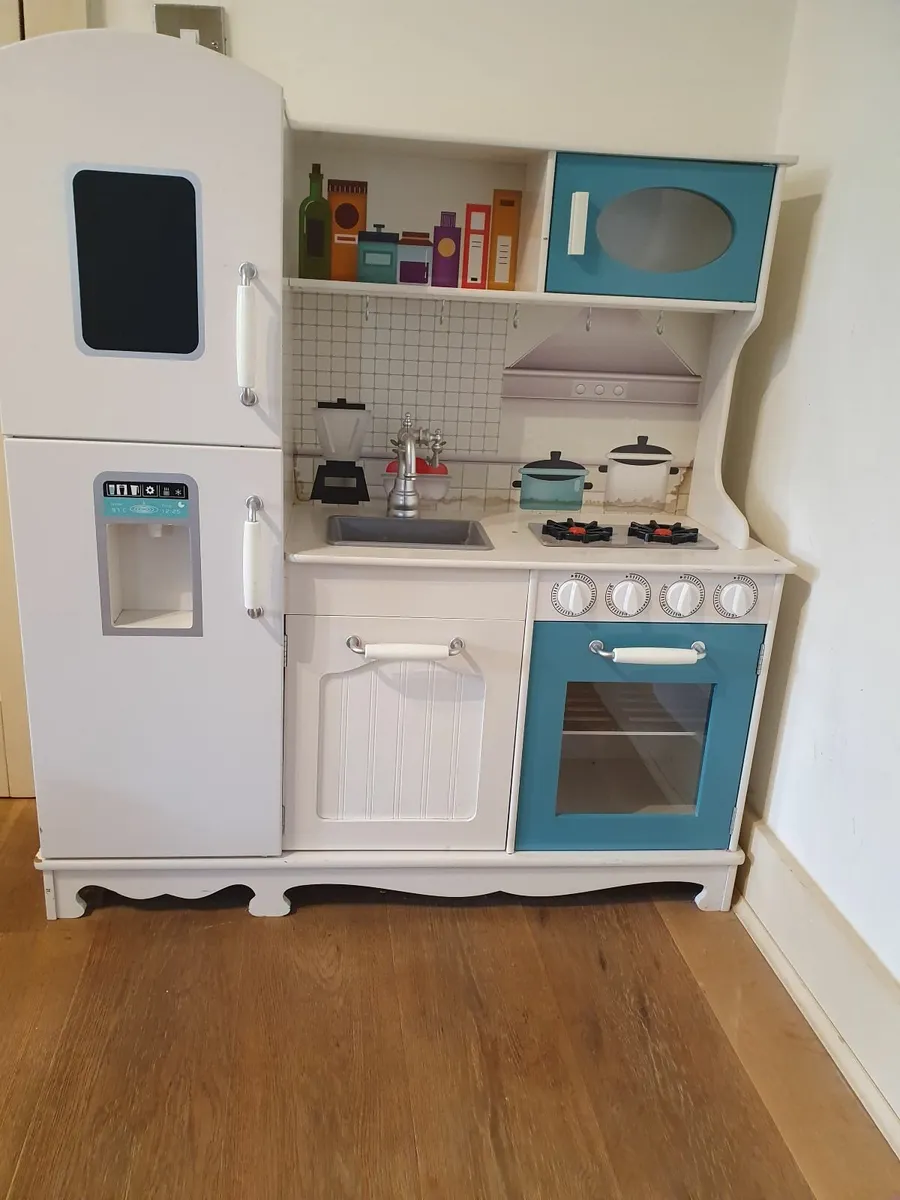 Kids Kitchen - Image 1