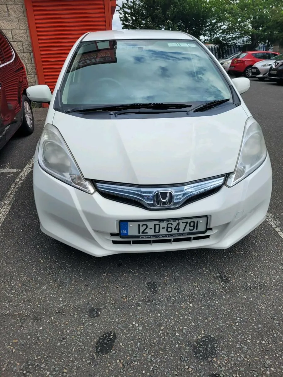 2012 Honda fit hybrid 1.3 automatic - Image 1