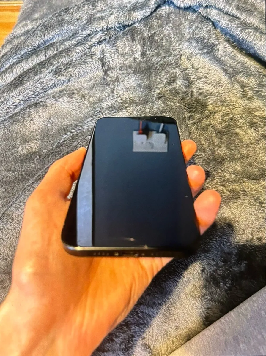iPhone 15 plus - Image 1