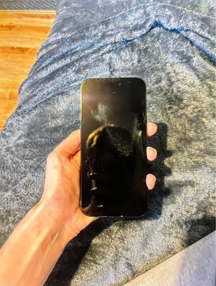 iPhone 15 plus - Image 2