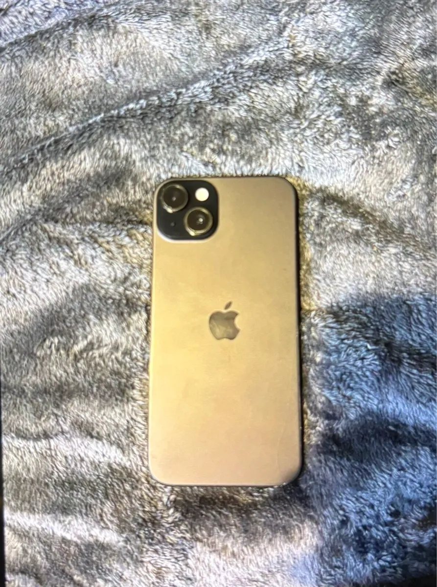 iPhone 15 plus - Image 3