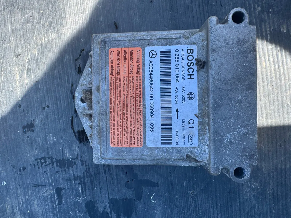 W906 Breaking Sprinter Parts - Image 4