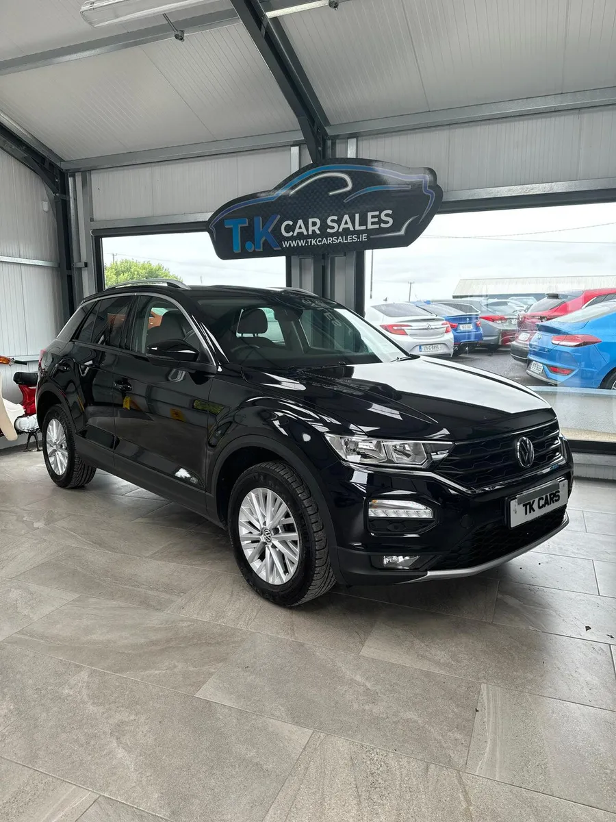 202 VOLKSWAGEN T-ROC DESIGN - Image 1