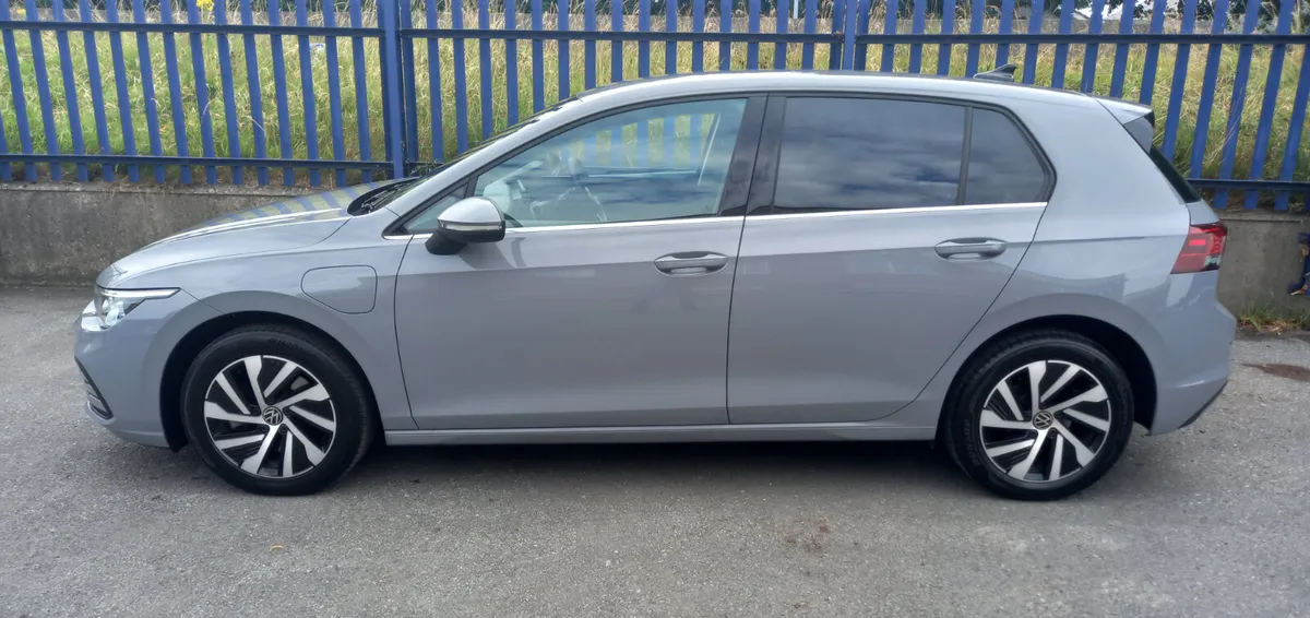 Volkswagen Golf 2022 - Image 4