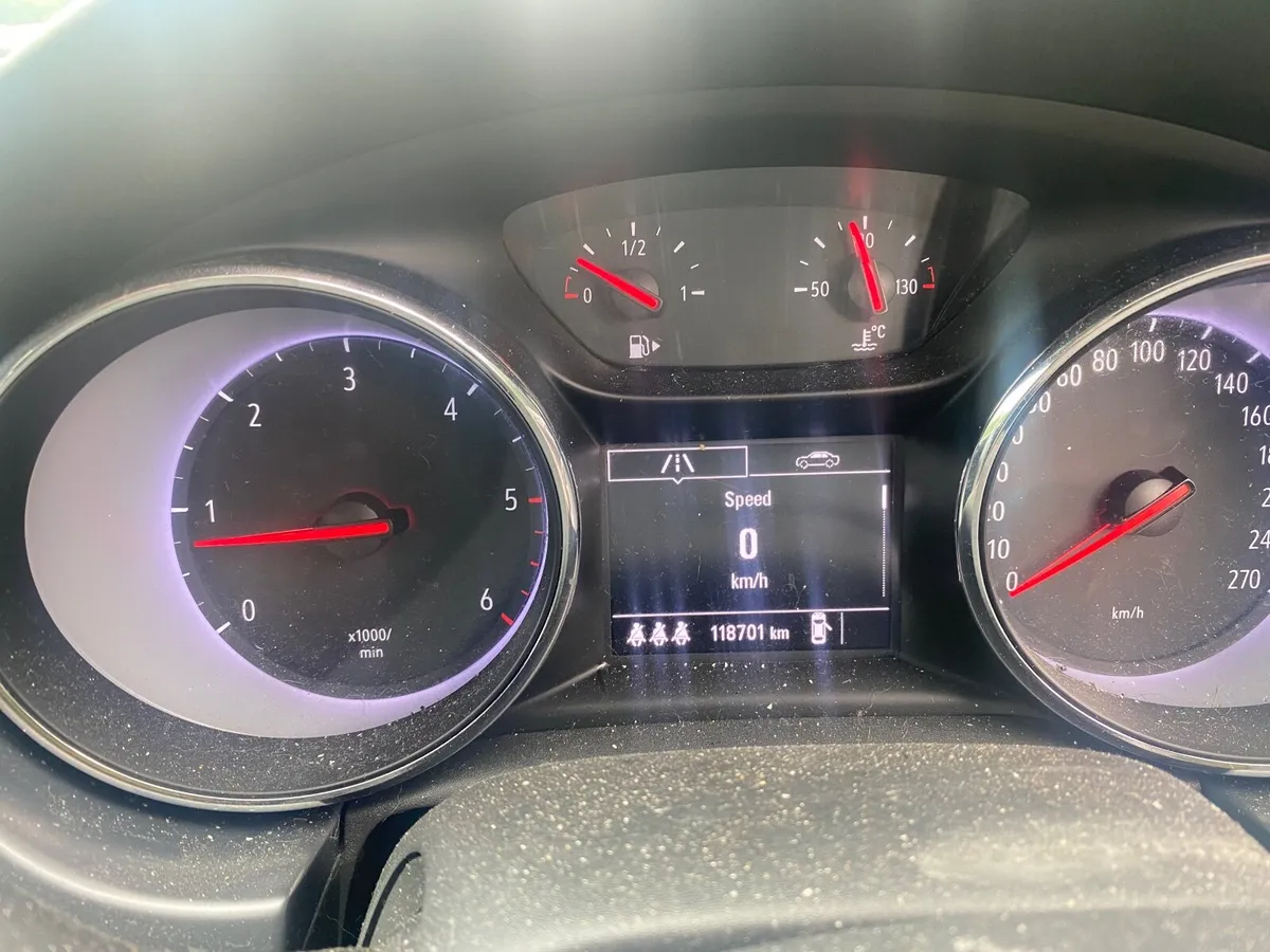 Opel Astra 2017 1.6 CDTI,  Very Low Mileage - Image 2